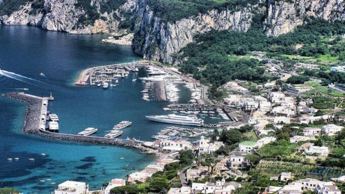 From Positano: Capri Island Coast and Caves Group Cruise - Boat Tour Duration and Schedule