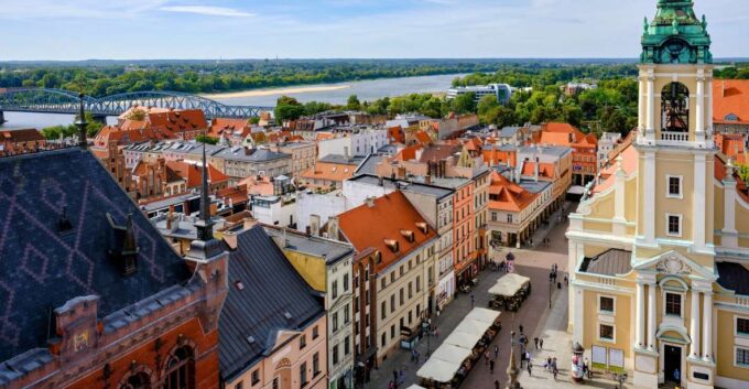 From Poznan: Torun Sightseeing Day Tour - Explore Nicolaus Copernicuss Legacy