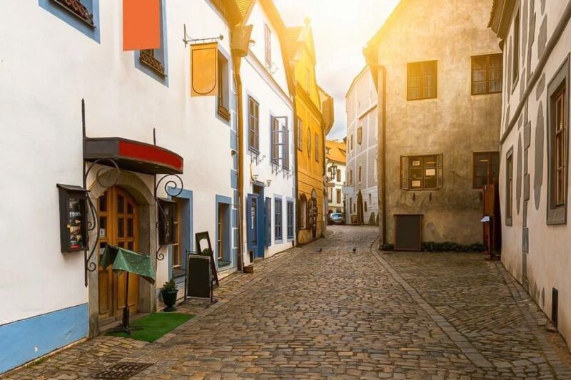 From Prague: All Inclusive Trip to Český Krumlov - Language and Commentary Options