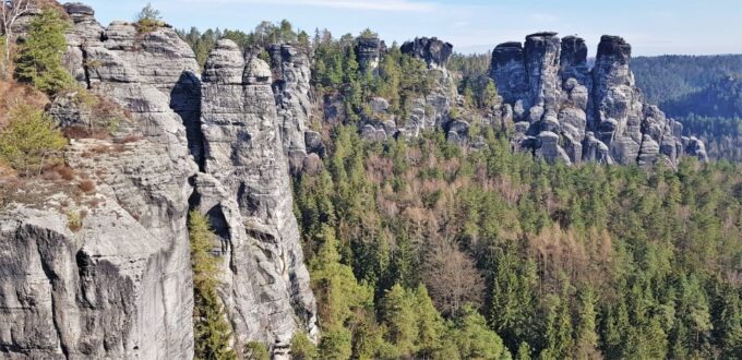 From Prague: Bohemian and Saxon Switzerland Day Trip - Destination: Pravcická Gate
