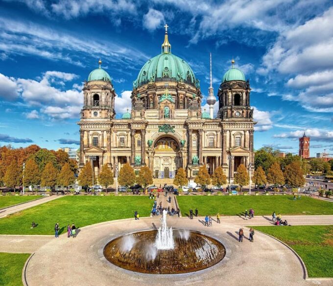 From Prague: Day Trip to Berlin - Pickup and Drop-off