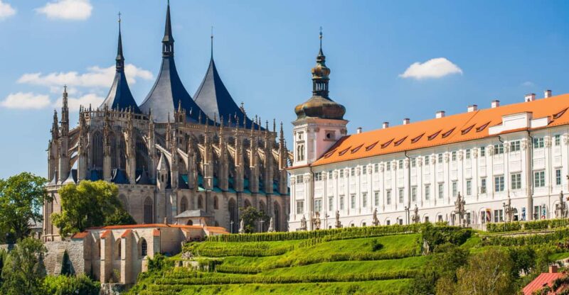 From Prague: Day Trip to Kutna Hora With Czech Lunch - Itinerary Highlights