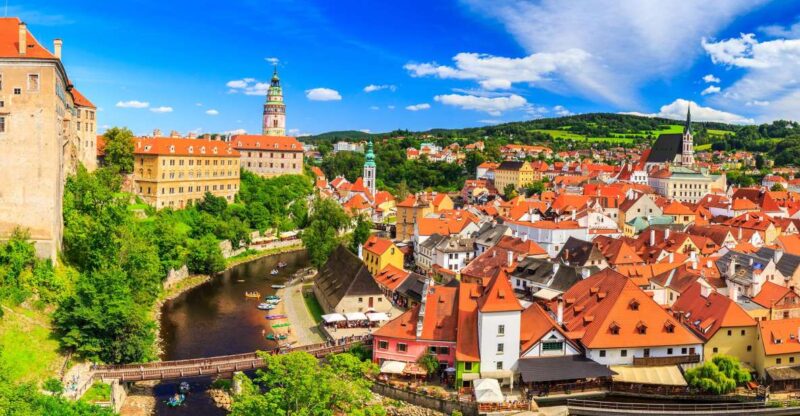 From Prague: Full-Day Trip to Český Krumlov - Guided Tour of Český Krumlov