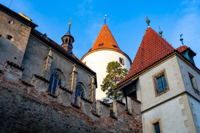 From Prague: Křivoklát Castle & Motorcycle Museum Day Trip - Itinerary and Transportation