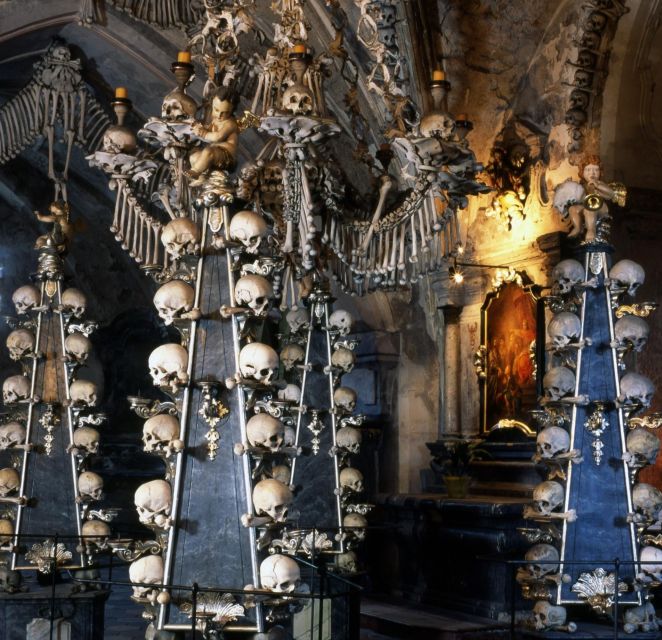 From Prague: Kutna Hora Walking Tour & St. Barbara Cathedral - Getting to Kutna Hora