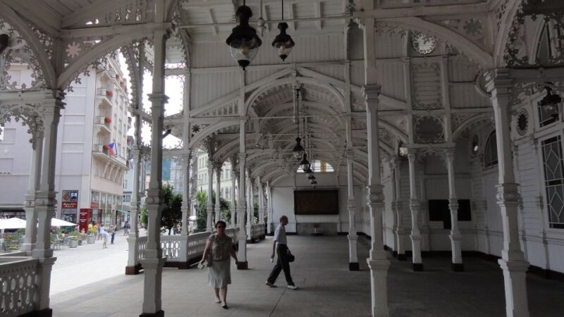 From Prague: Private Karlovy Vary & Crystal Factory Tour - Experience Highlights
