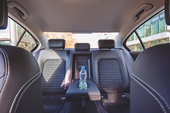 From Prague to Passau - Private Transfer by LIMOUSINE 3+1pax - Comfort and Convenience