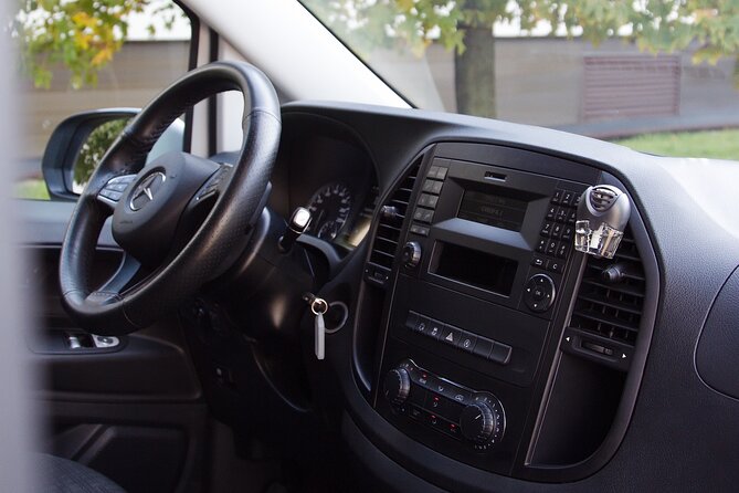 From Prague to Passau - Private Transfer by MINIVAN Mercedes Vito 8+1pax - Pickup and Drop-off