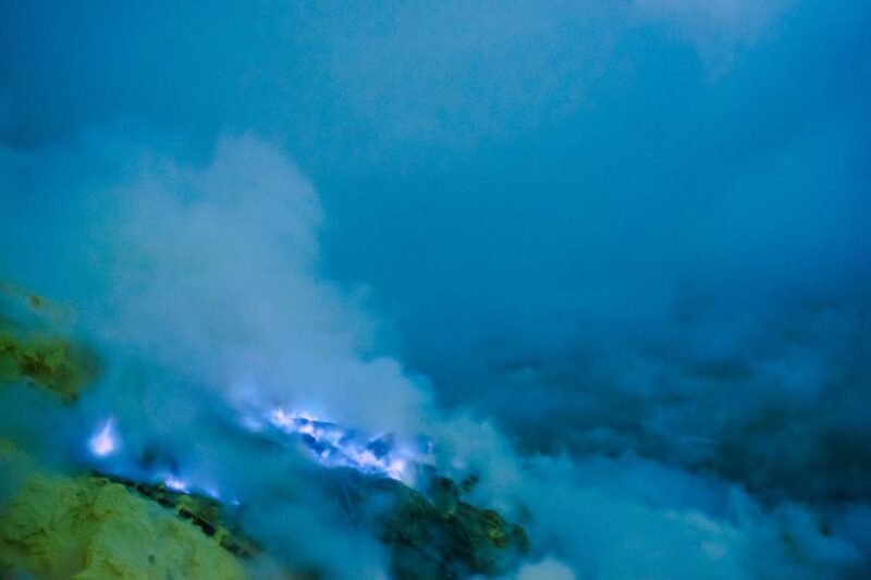 From Probolinggo: 2-Day Sunrise Tour to Bromo & Ijen W/ Stay - What to Bring