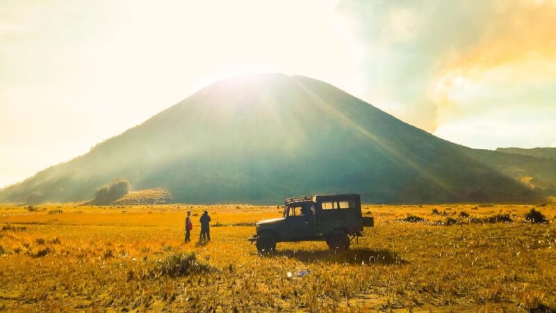 From Prolinggo: 1-Day Mount Bromo Sunrise Trip W/ Short Hike - Itinerary Highlights