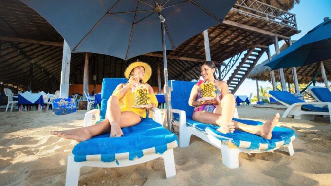 From Puerto Escondido: Huatulco 7 Bays Tour - Snorkeling and Sightings