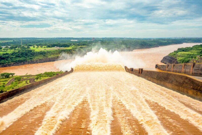 From Puerto Iguazu: Itaipu Dam Tour With Entrance Ticket - Pickup and Drop-off in Puerto Iguazu