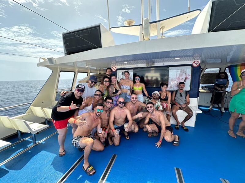 From Puerto Rico: Boat Party Along the Coast. - Key Points