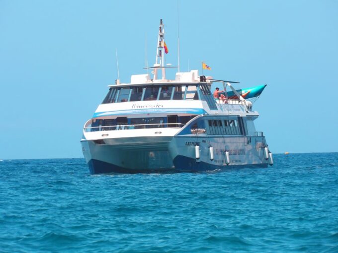 From Puerto Rico: Boat Trip Along the Coast W/ Food & Drinks - FAQ
