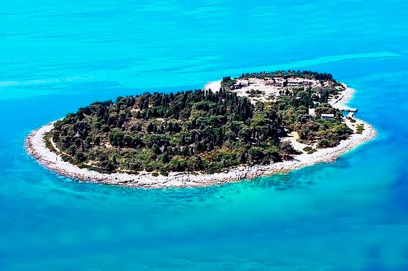 From Pula: Island Stop and National Park Day Cruise - Island Visit Details