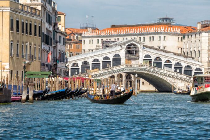 From Pula: Venice Boat Trip With Day or One-Way Option - Optional Activities in Venice