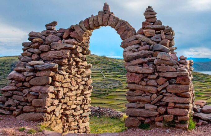 From Puno: Tour of Uros, Taquile & Amantani for 2 Days - Hotel Pickup and Return