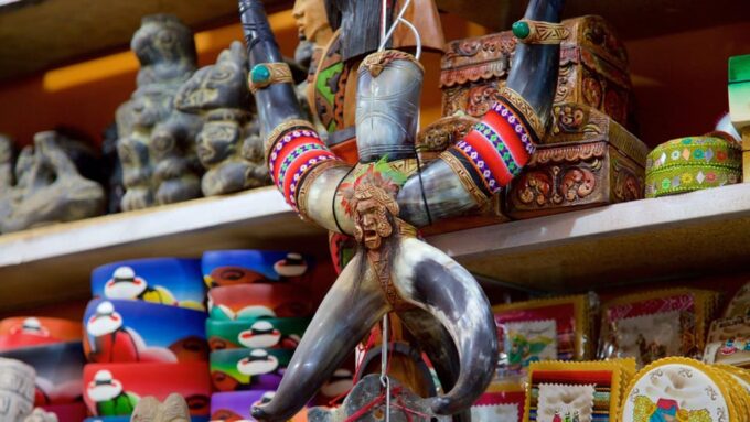 From Puno | Tour to La Paz and Tiwanaku - Free Time and Exploration