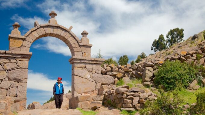 From Puno: Uros & Taquile Island Full Day Tour With Lunch - Taquile Island Exploration