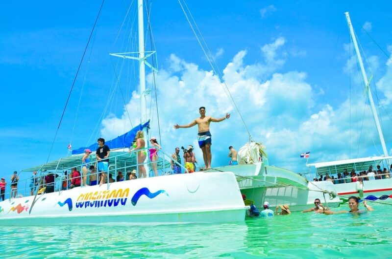 From Punta Cana: Isla Saona Full-Day Tour With Buffet Lunch - Indulge in Traditional Dominican Cuisine
