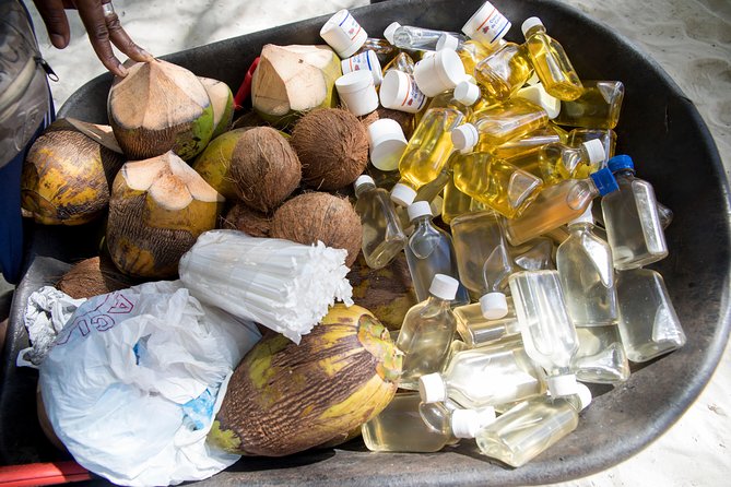 From Punta Cana: Saona Island & Altos De Chavon Day Trip With Lunch and Open Bar - Exploring Altos De Chavon