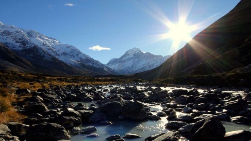 From Queenstown: Mount Cook and Hooker Valley Day Trip - Key Points