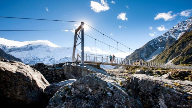 From Queenstown: Mount Cook and Hooker Valley Day Trip - Omarama Break