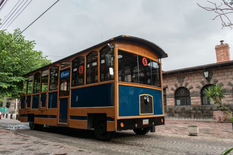From Querétaro: A Trolley Tour Around Querétaros Downtown - Exploring Querétaros Downtown