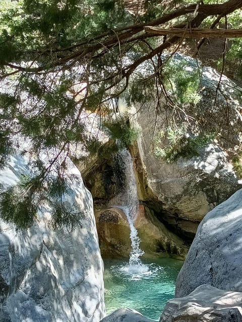 From Rethymno: Samaria Gorge With Professional Hiking Guide - Inclusions and Exclusions