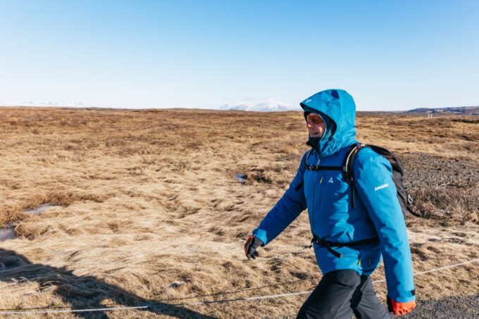 From Reykjavik: Golden Circle and Glacier Snowmobiling - Exploring Þingvellir National Park
