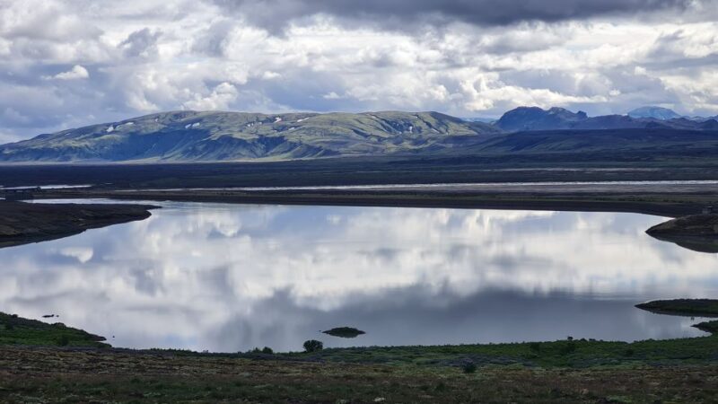 From Reykjavik: Highlands Jeep Tour & Landmannalaugar Hike - Navigating the Highlands
