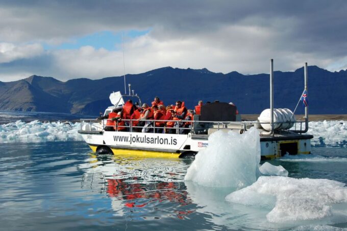 From Reykjavik: Jökulsárlón Glacier Lagoon and Diamond Beach - Boat Tour at Jökulsárlón