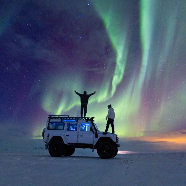 From Reykjavik: Northern Lights Private Tour and Photographs - Natural Phenomenon Insight