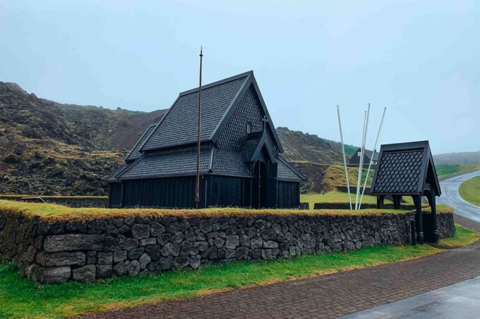 From Reykjavik: Vestmannaeyjar Islands, Puffins &Volcanoes - Hiking Scenic Trails