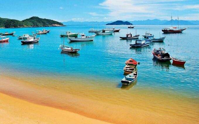 From Rio De Janeiro: Búzios Full-Day Boat Tour - Lunch and Refreshments