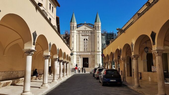 From Rome: Full-Day Small Group Tour to Cascia and Spoleto - Rocca Albornoziana and Ponte Delle Torri