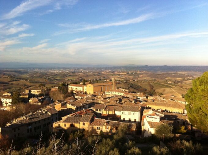 From Rome: Full-Day Trip to Tuscany - Exploring Medieval Towns