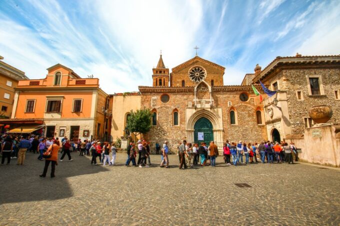 From Rome: Hadrians Villa & Villa Deste Day Trip & Lunch - Discover Villa Deste