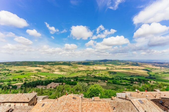 From Rome: Highlights of Tuscany Day Trip With Lunch & Wines - Seasonal Itinerary Variations