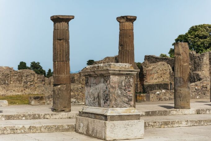 From Rome: Pompeii and Mount Vesuvius Day Trip With Lunch - Important Information