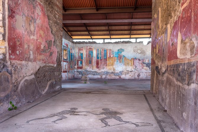 From Rome: Round Trip Bus to Pompeii and Skip the Line Ticket - Getting to Pompeii From Rome
