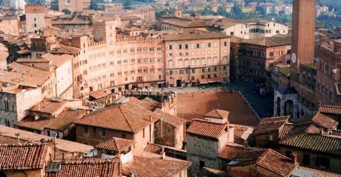 From Rome to Florence via Pienza & Siena Transfer With Lunch - Meeting Point and Arrival