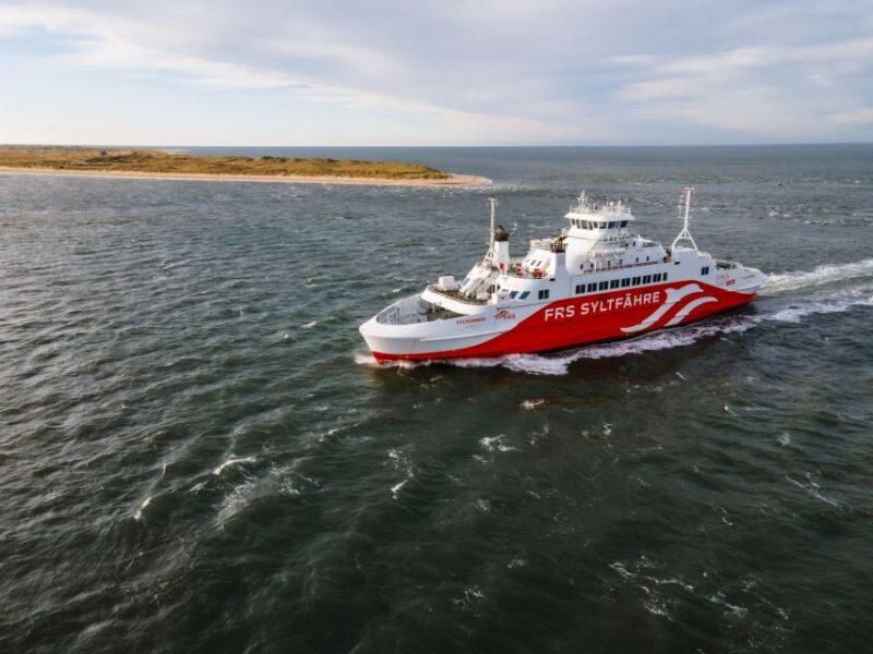 From Rømø: One-Way or Roundtrip Passenger Ferry to Sylt - Accessibility and Amenities