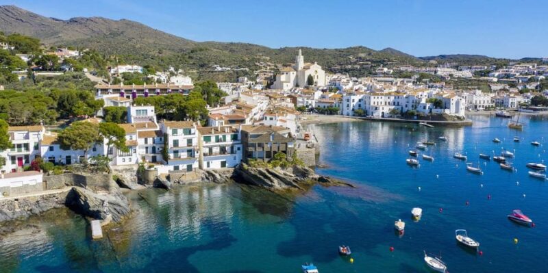 From Roses: Boat Trip and Visit Cadaqués All Day - Exploring Cadaqués
