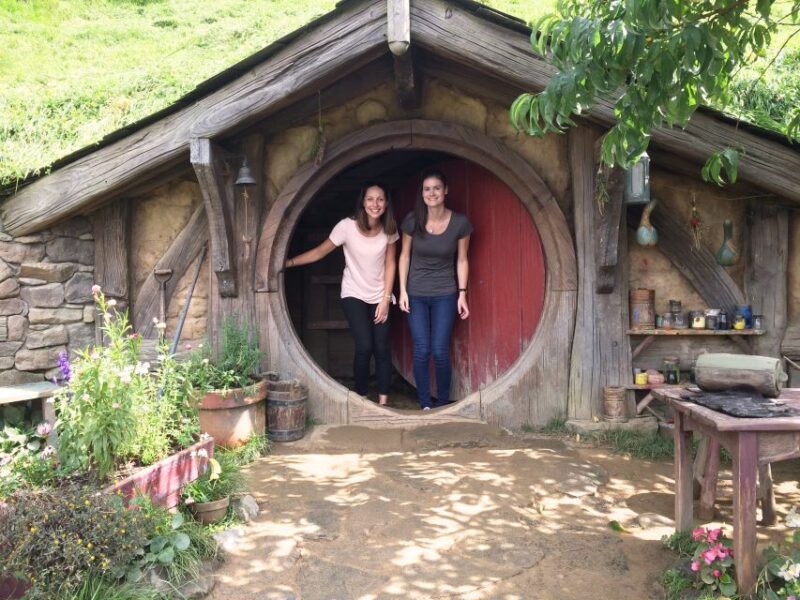 From Rotorua: Hobbiton Movie Set Tour With Festive Lunch - What to Bring