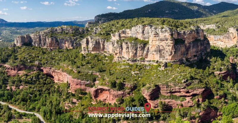 From Salou: 4x4 Route From Cornudella to Falset & Gratallops - Tour Overview