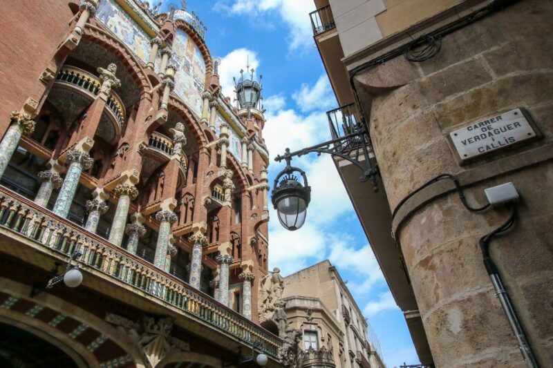 From Salou: Barcelona City Center Tour - Guided Experience