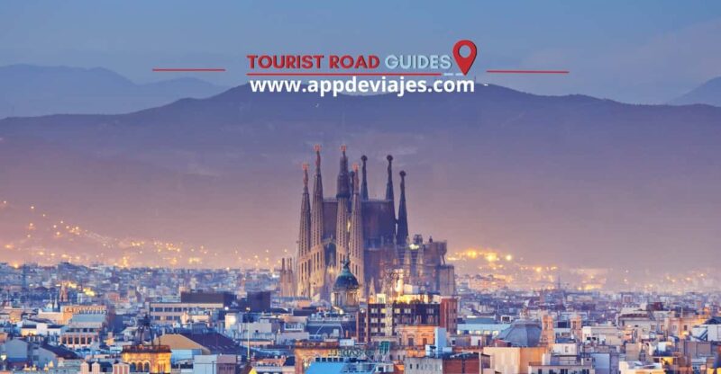 From Salou: Barcelona With Sagrada Familia - Itinerary Highlights