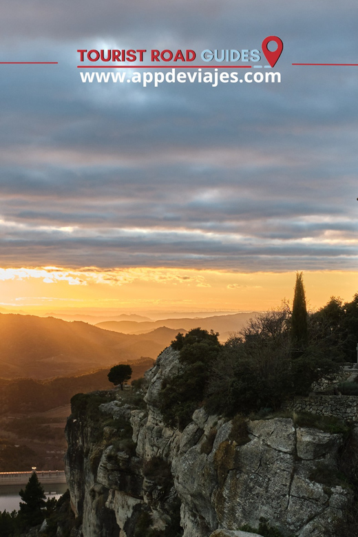 From Salou: Siurana Castle and Cornudella Winery - Explore Siurana Castle