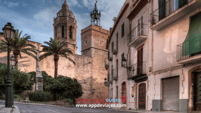 From Salou: Tour Private Cavas & Sitge Winery - Tour Highlights